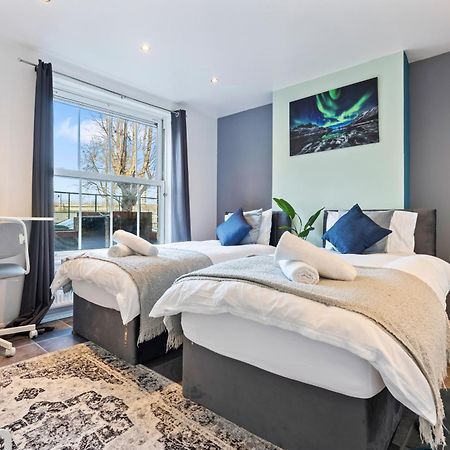 Impeccable 4-Bed House In Brixton London Villa Exterior photo