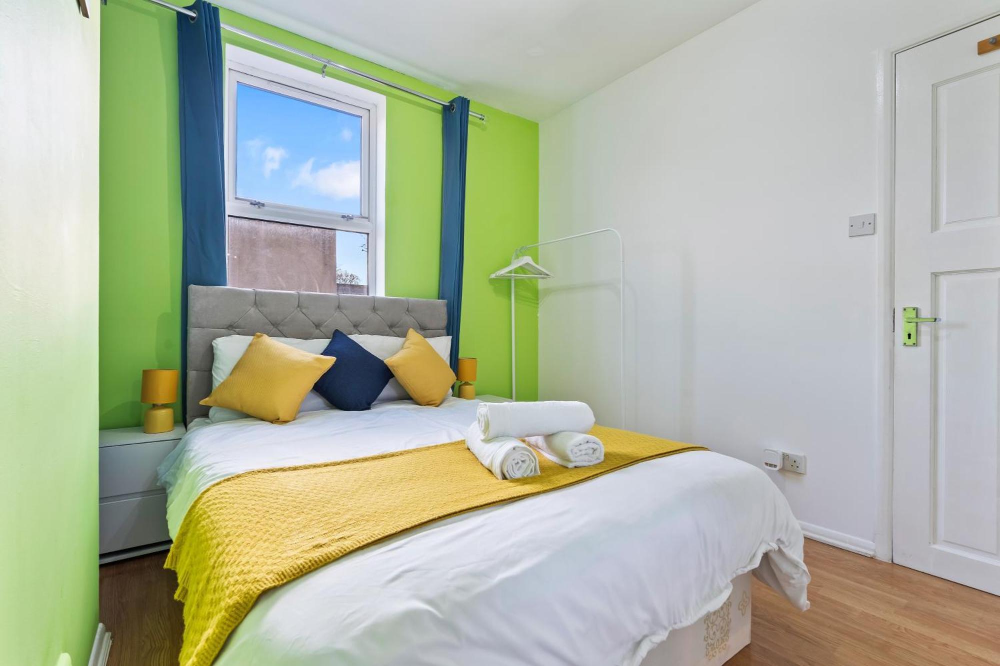 Impeccable 4-Bed House In Brixton London Villa Exterior photo