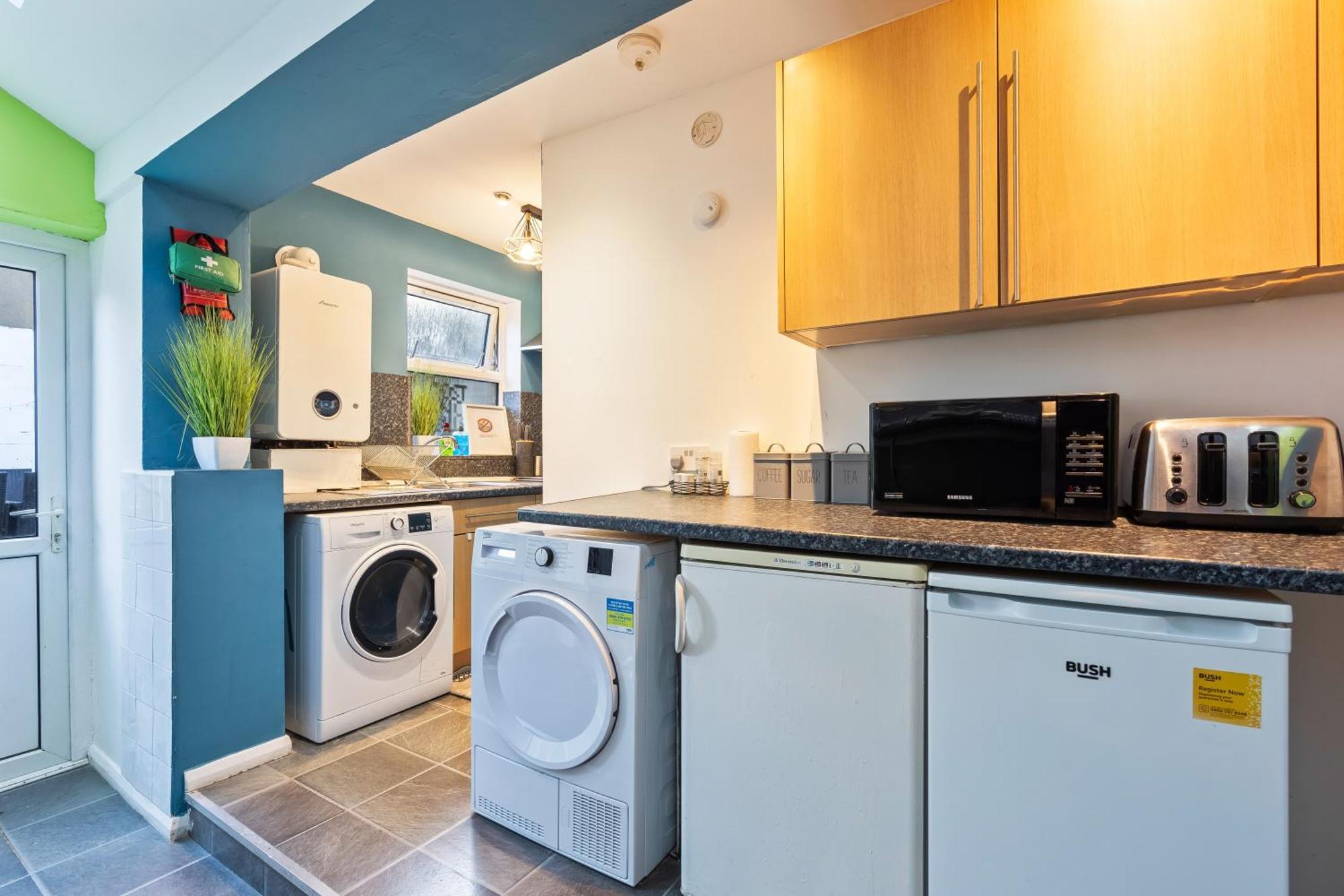 Impeccable 4-Bed House In Brixton London Villa Exterior photo