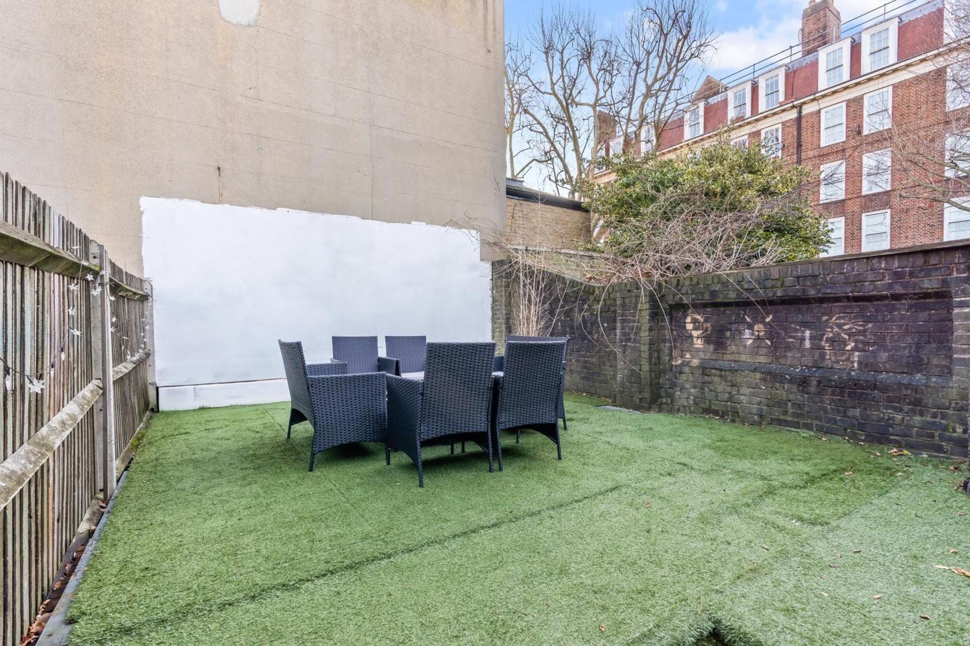 Impeccable 4-Bed House In Brixton London Villa Exterior photo